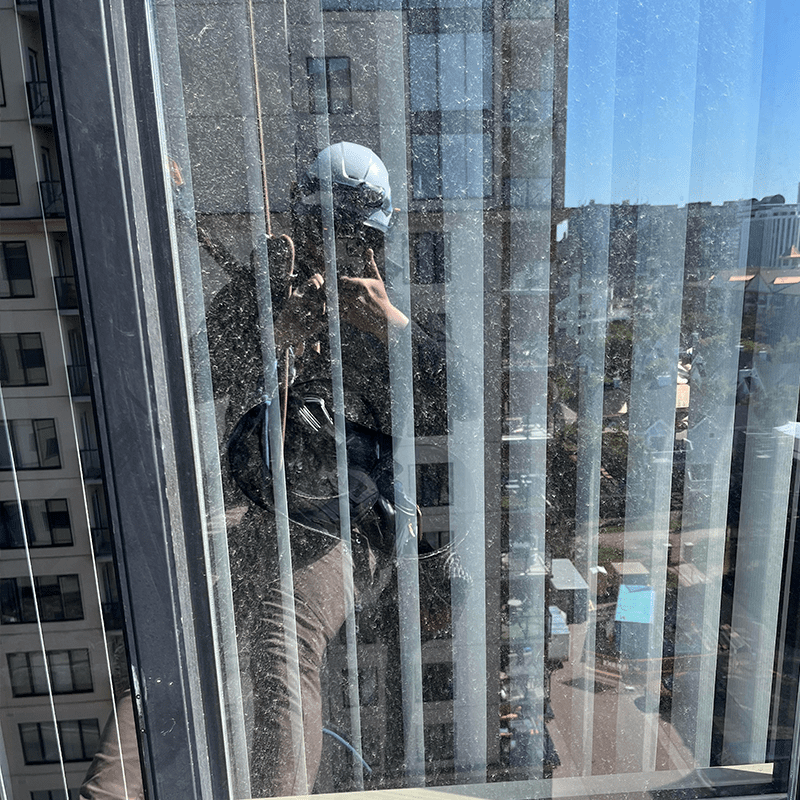 before-exterior-window-cleaning-in-Edmonton