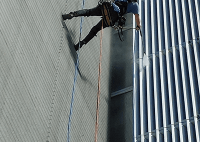 Rope-Access-Pressure-Washing