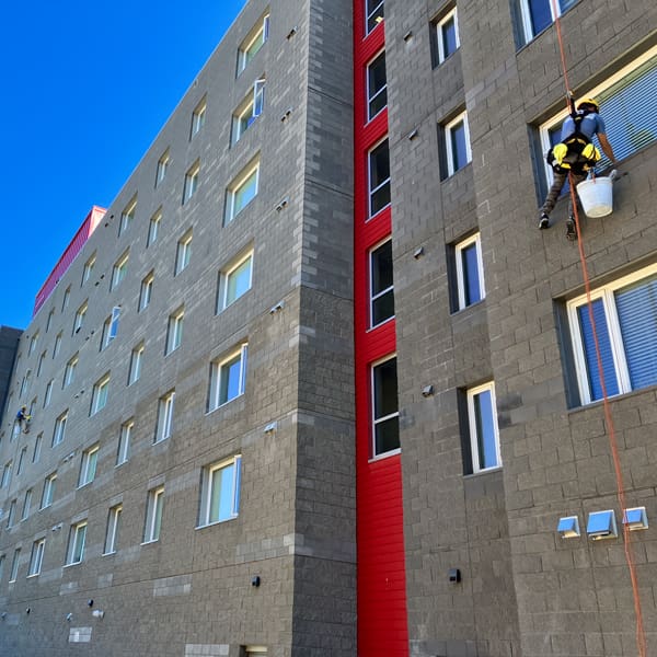 Condominium-window-cleaning-in-Edmonton